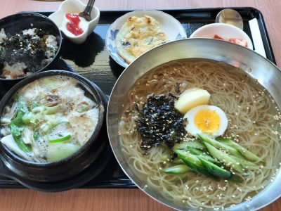 冷麺とミニサムゲタン