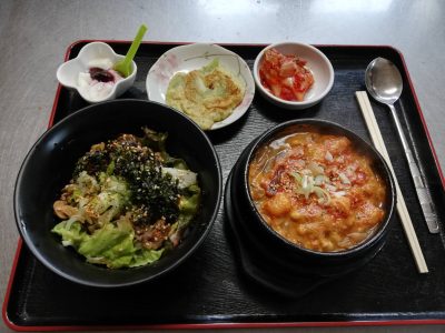 牛プルコギ丼とミニユッケジャン